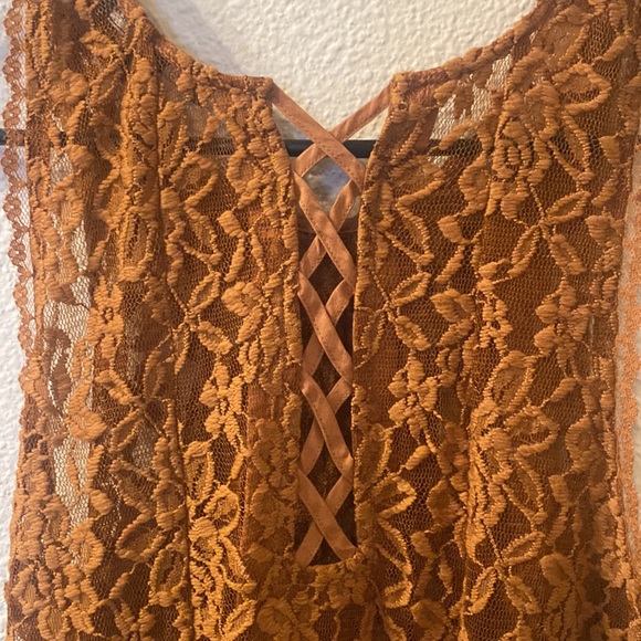 American Eagle Outfitters lace tank top size small - Picture 4 of 5